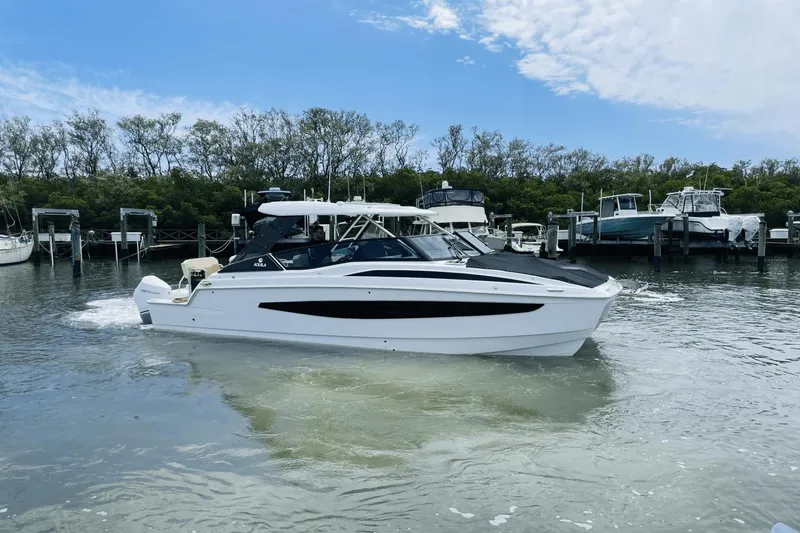 Slide: The Image of Aquila 32 Sport 2024 - 4