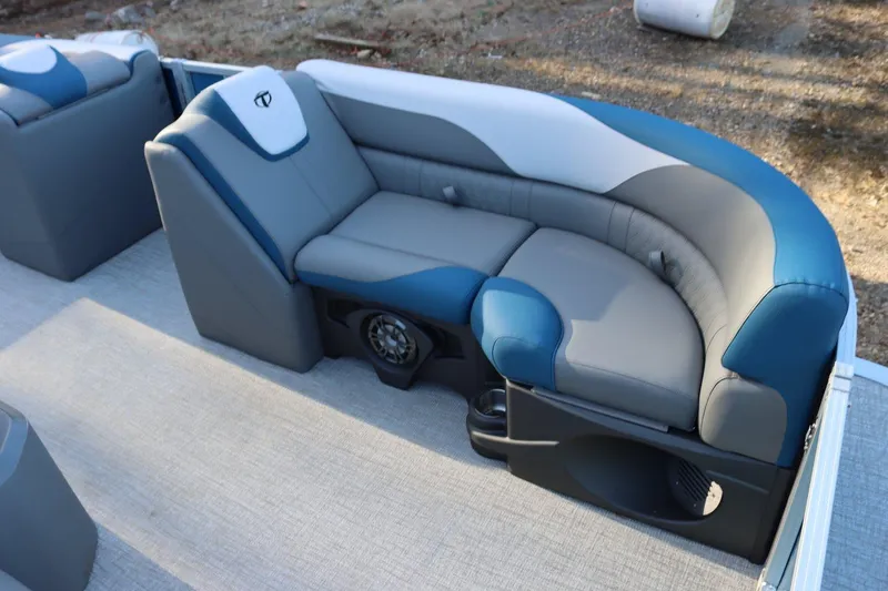 Slide: The Image of 2023 Tahoe Pontoon LT - 21' model, featuring comfortable blue and gray seating. - 8