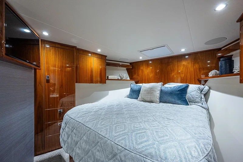 Slide: The Image of Viking 68 Convertible 2020 - 54