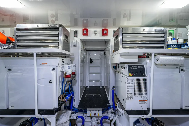 Slide: The Image of Viking 68 Convertible 2020 - 58