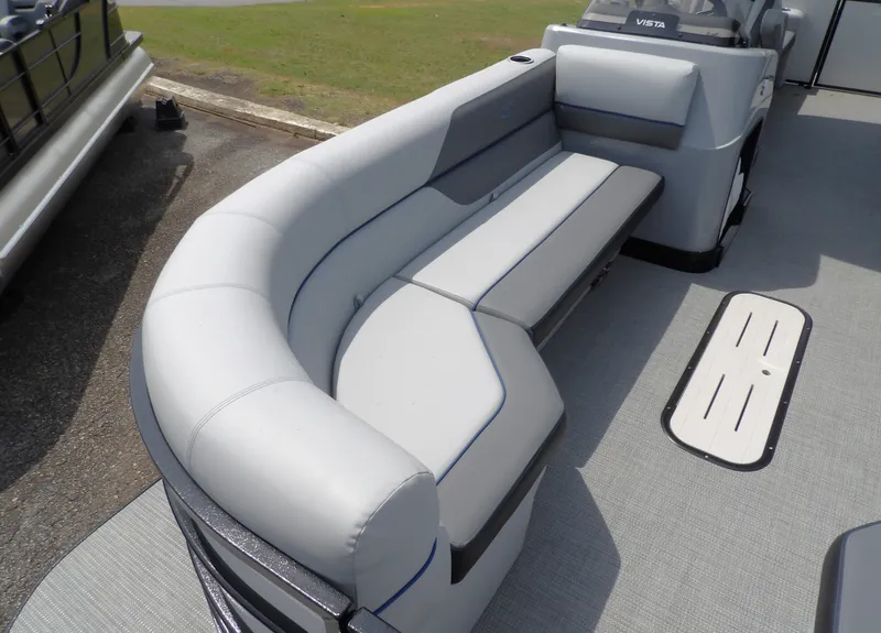 Slide: The Image of Veranda Vista Sport 22 2025 - 7