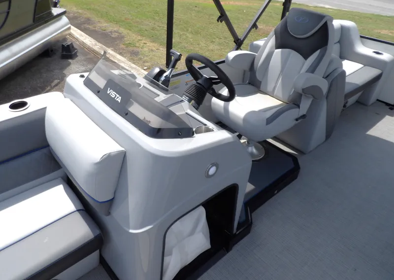 Slide: The Image of Veranda Vista Sport 22 2025 - 10