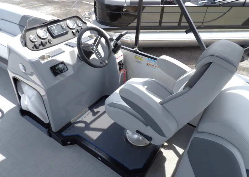 Slide: The Image of Veranda Vista Sport 22 2025 - 11