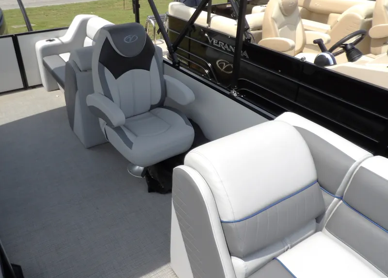 Slide: The Image of Veranda Vista Sport 22 2025 - 9