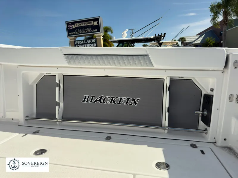 Slide: The Image of Blackfin 302 2024 - 51