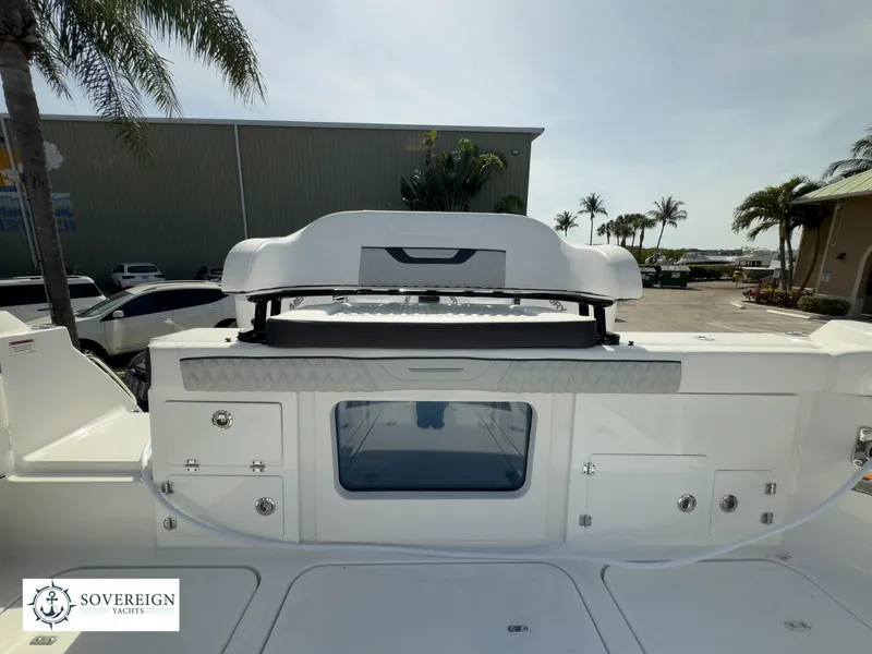 Slide: The Image of Blackfin 400 CC 2024 - 68