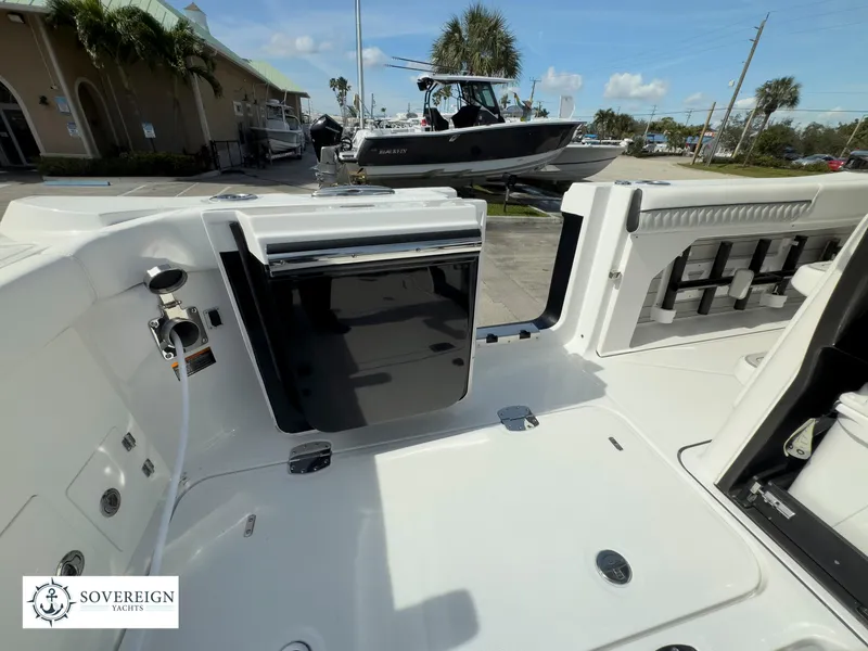 Slide: The Image of Blackfin 400 CC 2024 - 77