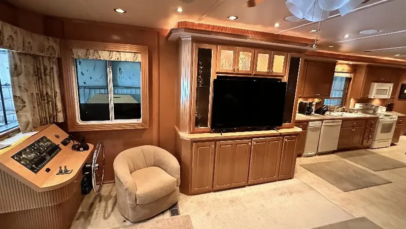 Slide: The Image of Luxurious interior of a 2005 Fantasy 18 x 80 houseboat with modern amenities. - 21