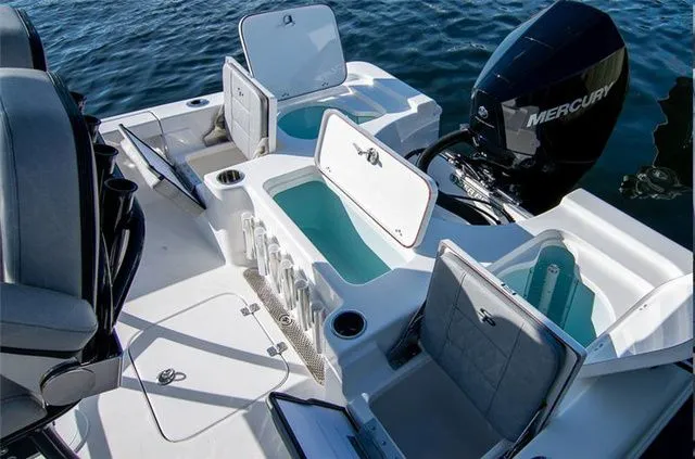 Slide: The Image of Sea Pro 210 DLX W/200HP 2024 - 7
