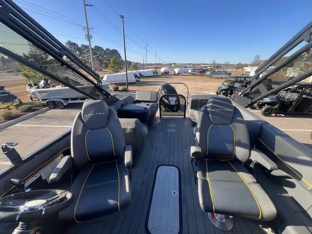 Slide: The Image of Manitou EXPLORE 24 NAVIGATOR W/250HP 2024 - 8