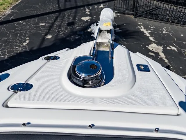 Slide: The Image of 2024 Monterey 258 SS boat bow with anchor system. - 40