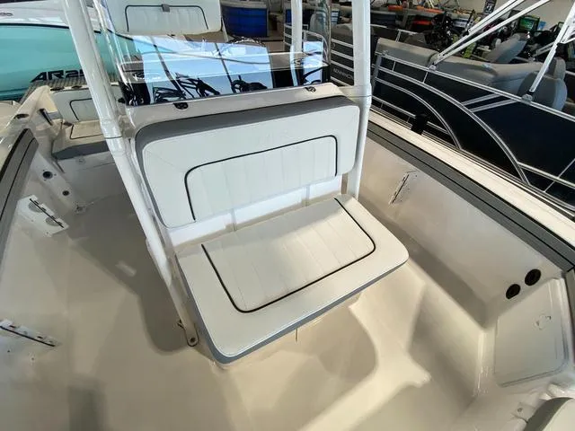 Slide: The Image of Yamaha 190 FSH Sport 2024 - 14