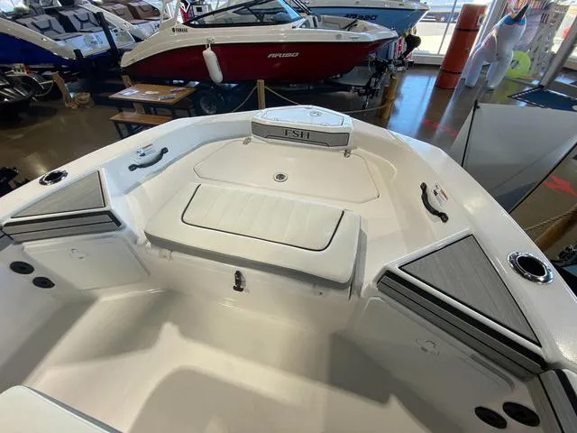 Slide: The Image of Yamaha 190 FSH Sport 2024 - 16