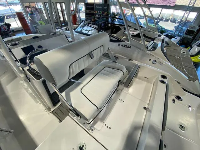 Slide: The Image of Yamaha 190 FSH Sport 2024 - 8