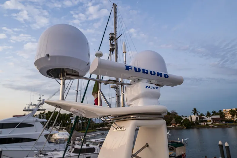Slide: The Image of Radar and communication equipment on a 2002 Viking Princess 72 SportCruiser yacht. - 24