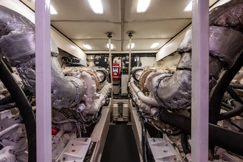 Slide: The Image of Viking 72 SportCruiser 2002 - 70