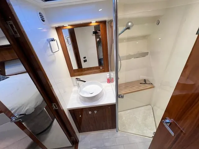 Slide: The Image of Riviera 5400 Sport Yacht 2020 - 57