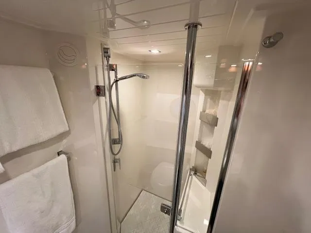 Slide: The Image of Riviera 5400 Sport Yacht 2020 - 60