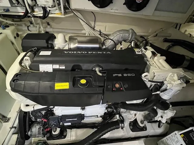 Slide: The Image of Riviera 5400 Sport Yacht 2020 - 63