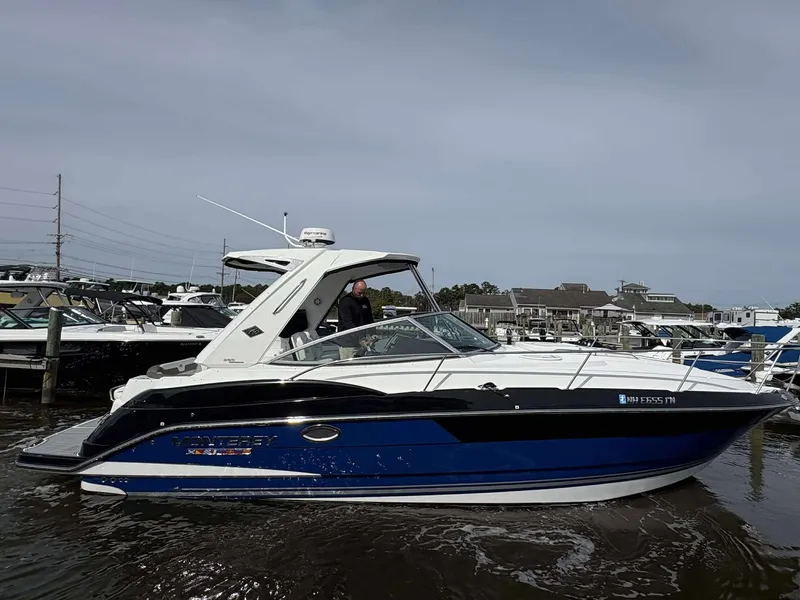 Slide: The Image of Monterey 355 SY 2020 - 32