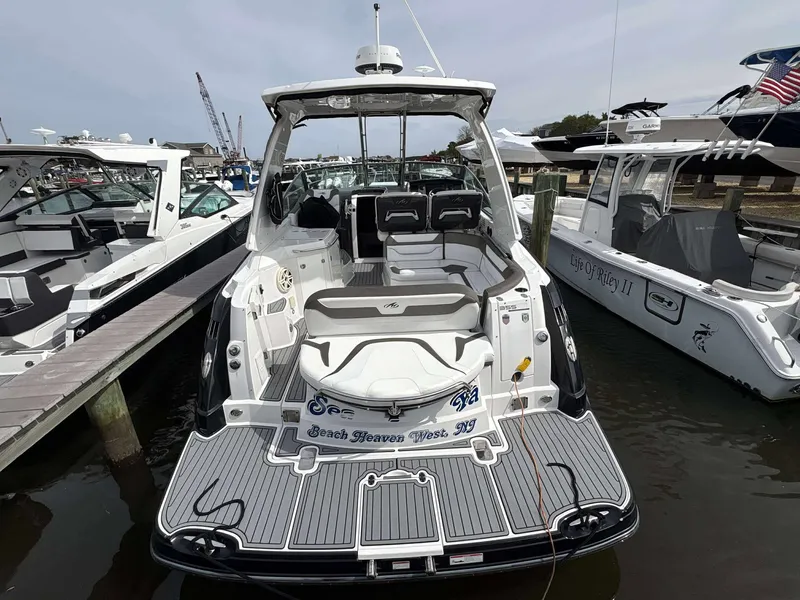 Slide: The Image of Monterey 355 SY 2020 - 10
