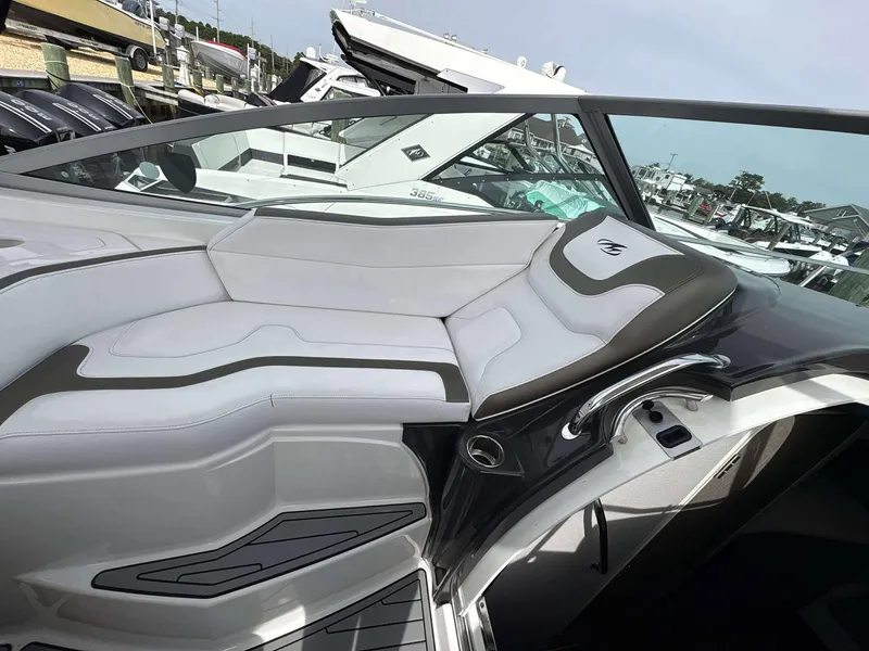 Slide: The Image of Monterey 355 SY 2020 - 24