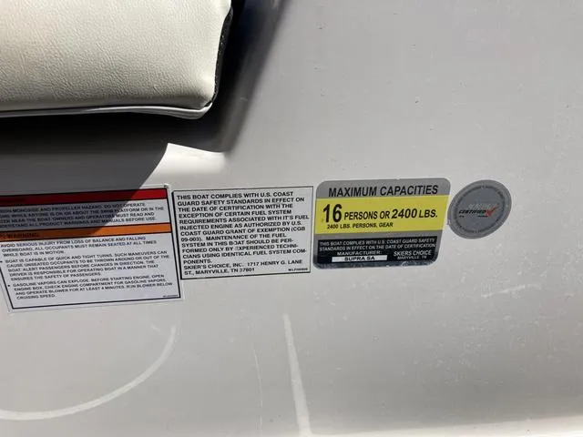 Slide: The Image of 2016 Supra SA 400 boat capacity label, maximum 16 persons or 2400 lbs. - 18