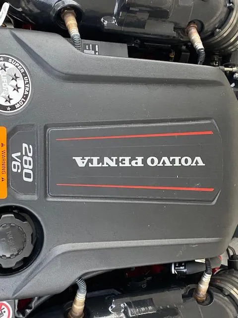 Slide: The Image of Volvo Penta engine in 2018 Chaparral 224 Sunesta boat. - 35
