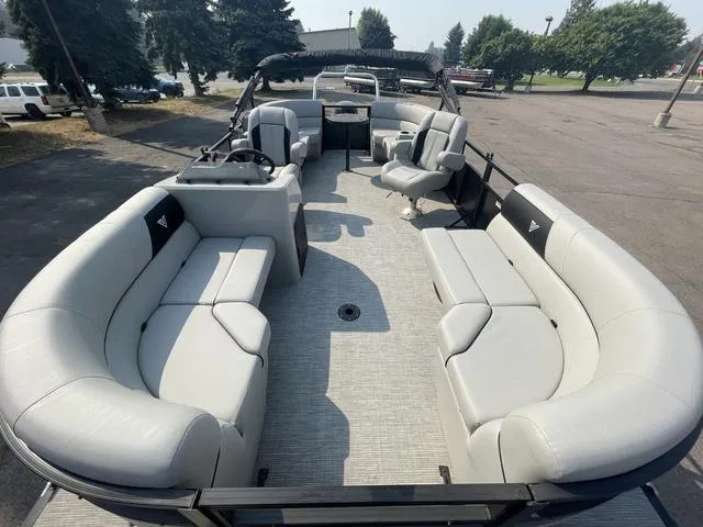 Slide: The Image of 2023 Viaggio DM18U pontoon boat with spacious seating and modern design. - 9