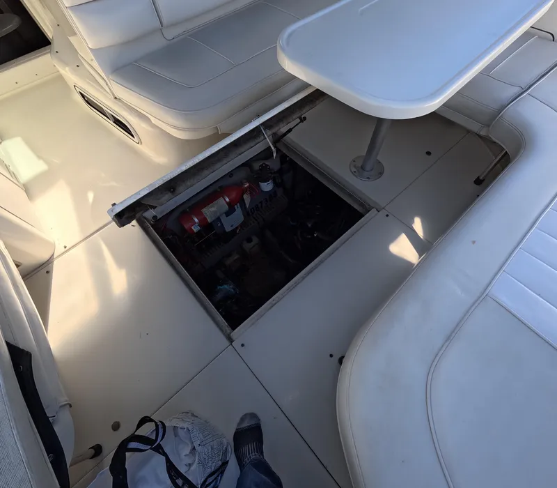 Slide: The Image of Sea Ray Sundancer 370 1995 - 50