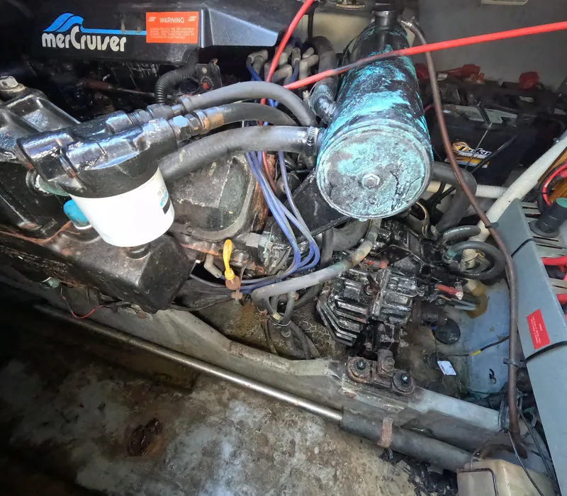 Slide: The Image of Sea Ray Sundancer 370 1995 - 51