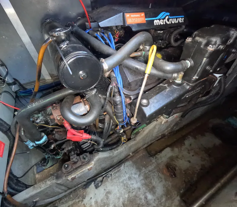 Slide: The Image of Sea Ray Sundancer 370 1995 - 52