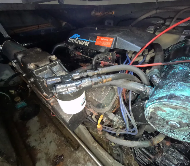 Slide: The Image of Sea Ray Sundancer 370 1995 - 54