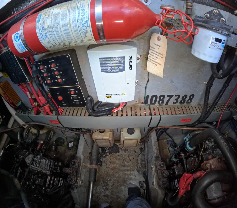 Slide: The Image of Sea Ray Sundancer 370 1995 - 60