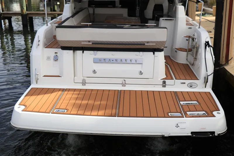 Slide: The Image of Transom / Swim Platform - 7
