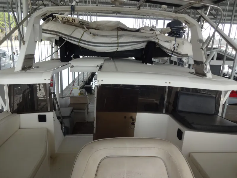 Slide: The Image of 1989 Hi-Star AFT Cabin Sundeck Motor Yacht with upper deck and interior view. - 16