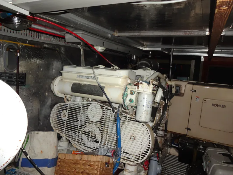 Slide: The Image of Hi-Star AFT CABIN SUNDECK MOTOR YACHT 1989 - 53
