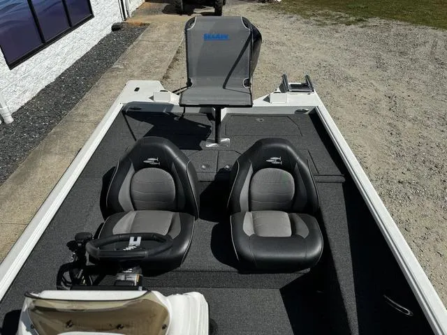 Slide: The Image of SeaArk BC 190 2024 - 9