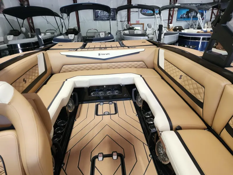 Slide: The Image of Varatti Z2474 2023 - 6