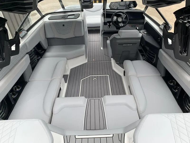 Slide: The Image of Nautique Super Air Nautique G21 2024 - 4