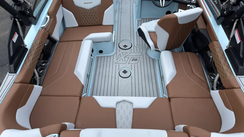 Slide: The Image of Mastercraft XT20 2027 - 17
