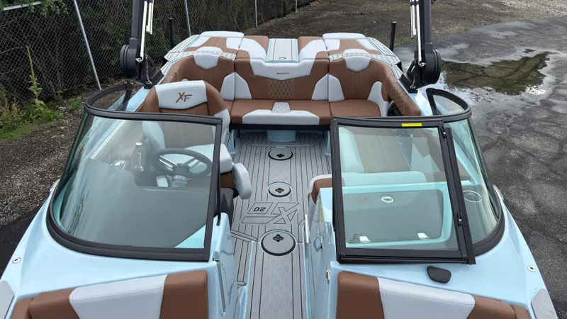Slide: The Image of Mastercraft XT20 2027 - 54