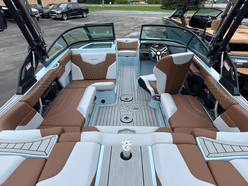 Slide: The Image of Mastercraft XT20 2027 - 15