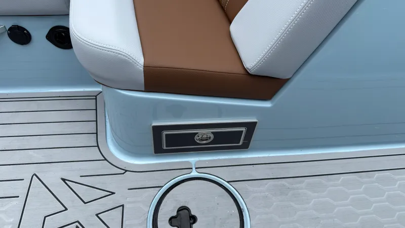 Slide: The Image of Mastercraft XT20 2027 - 30