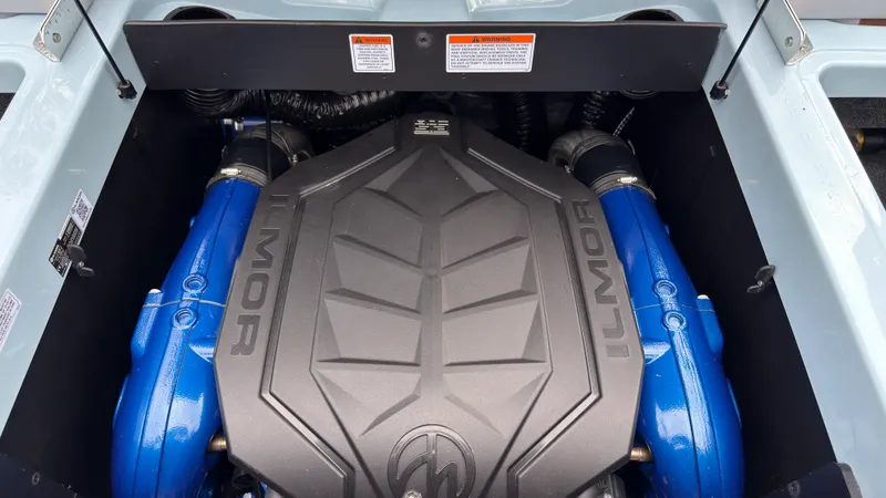 Slide: The Image of Mastercraft XT20 2027 - 21