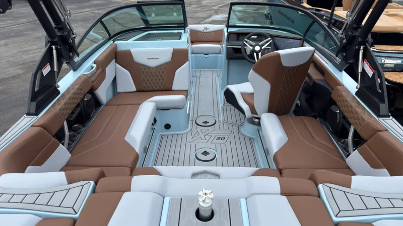 Slide: The Image of Mastercraft XT20 2027 - 15