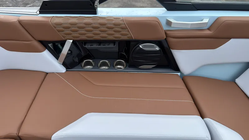 Slide: The Image of Mastercraft XT20 2027 - 26