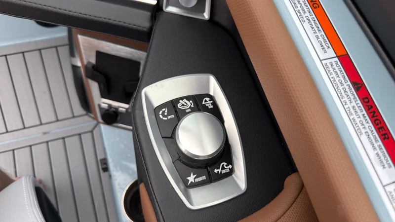 Slide: The Image of Mastercraft XT20 2027 - 47
