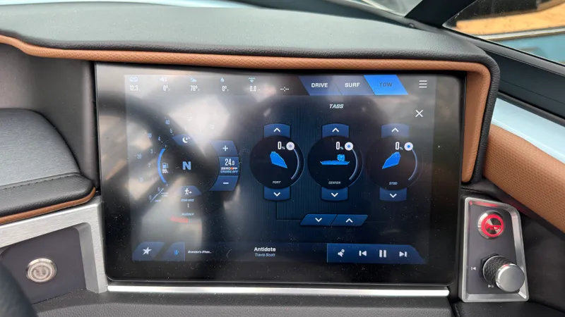 Slide: The Image of Mastercraft XT20 2027 - 39