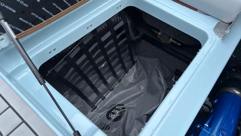 Slide: The Image of Mastercraft XT20 2027 - 20